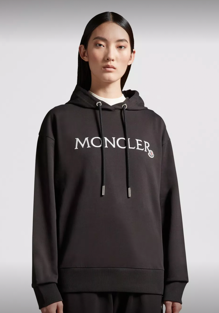 MONCLER　パーカー