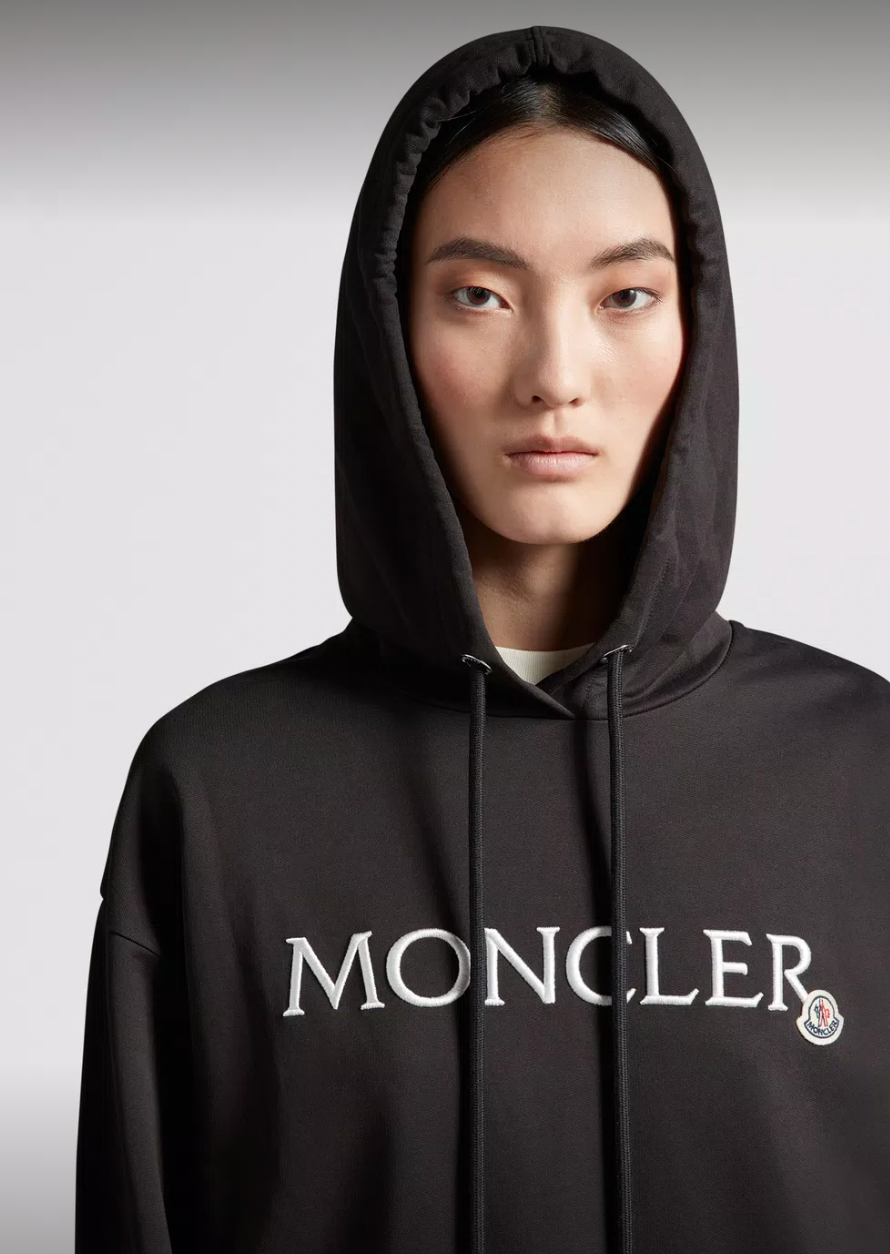 MONCLER　パーカー