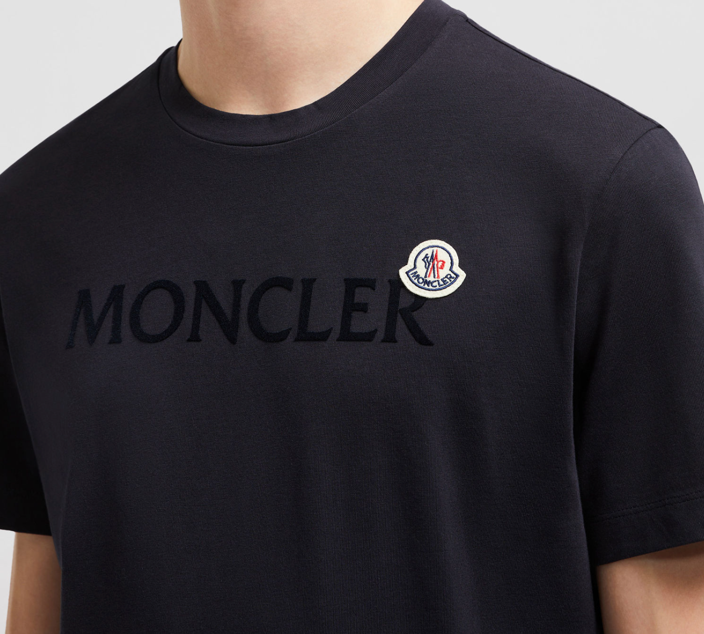 MONCLER　Tシャツ