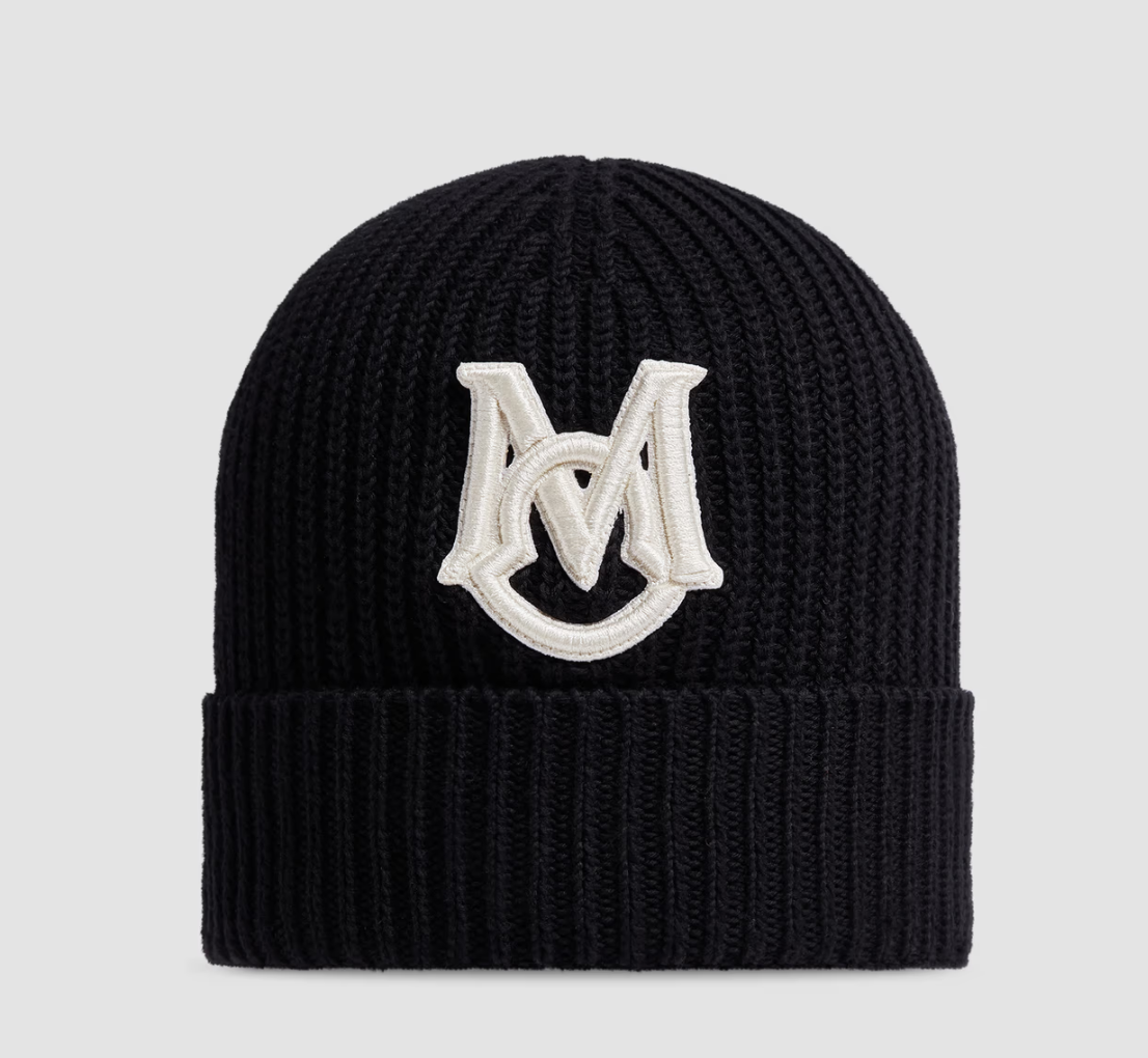 Knit hat with Logo