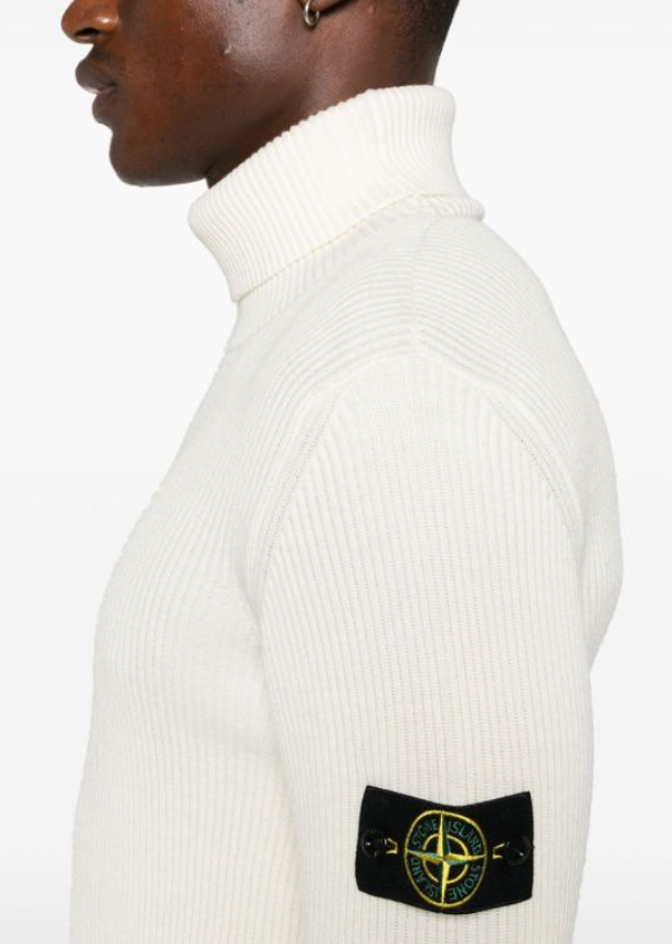 Ribbed virgin wool sweater